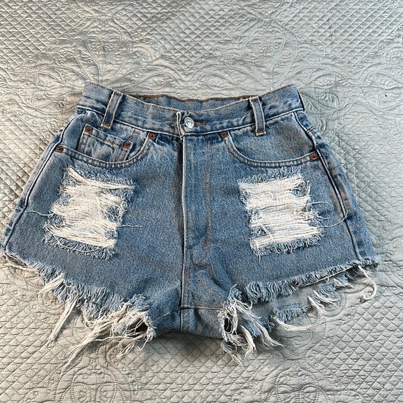 Levi's Blue Distressed Jean Shorts Vintage Style - Picture 1 of 6